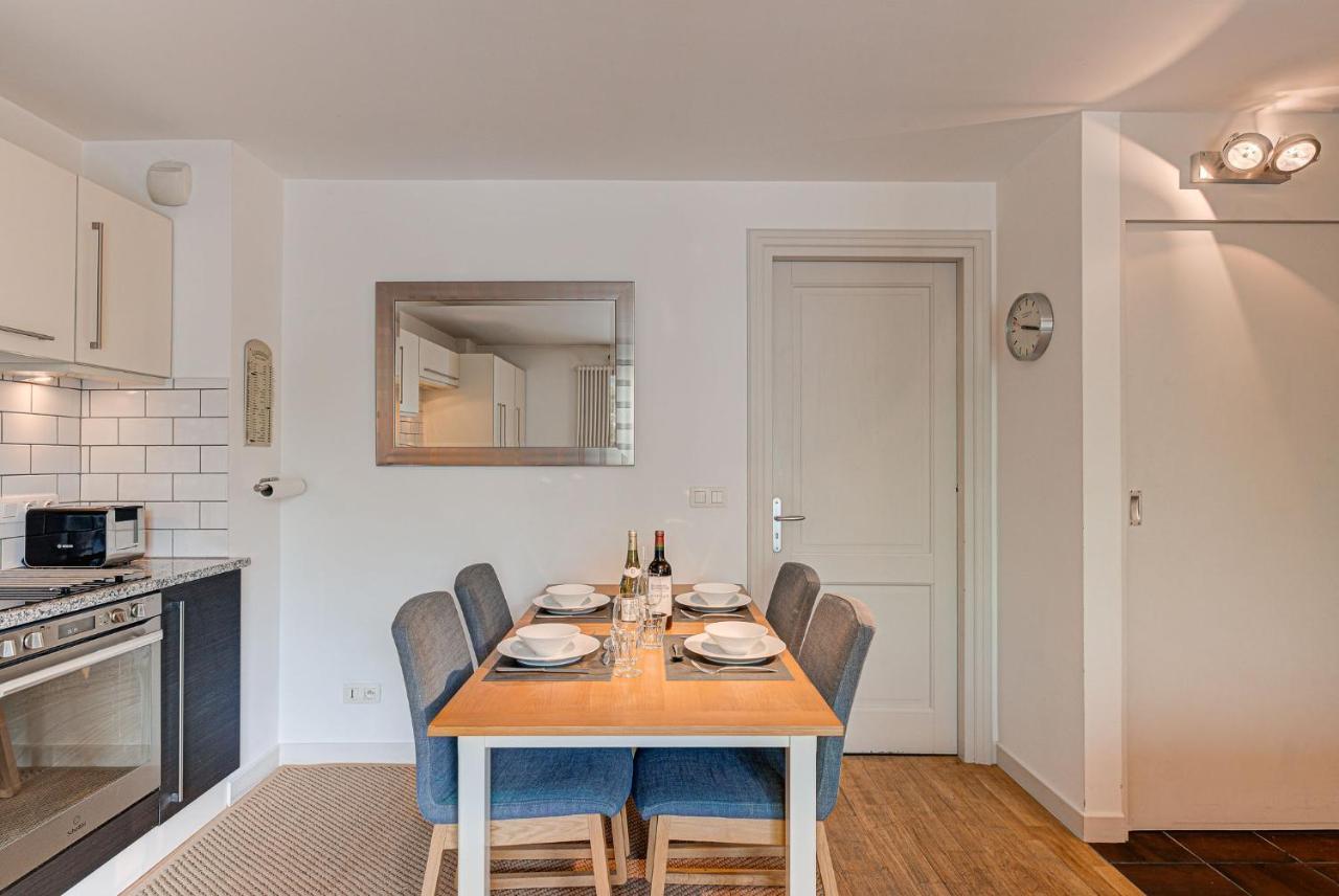 Apartment Cosmiques - Alpes Travel - Central Chamonix - Sleeps 4 Exterior photo
