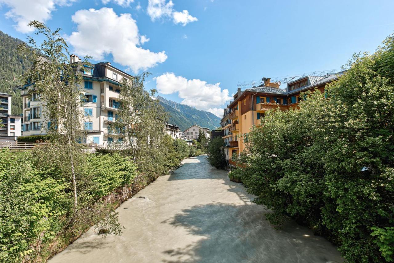 Apartment Cosmiques - Alpes Travel - Central Chamonix - Sleeps 4 Exterior photo