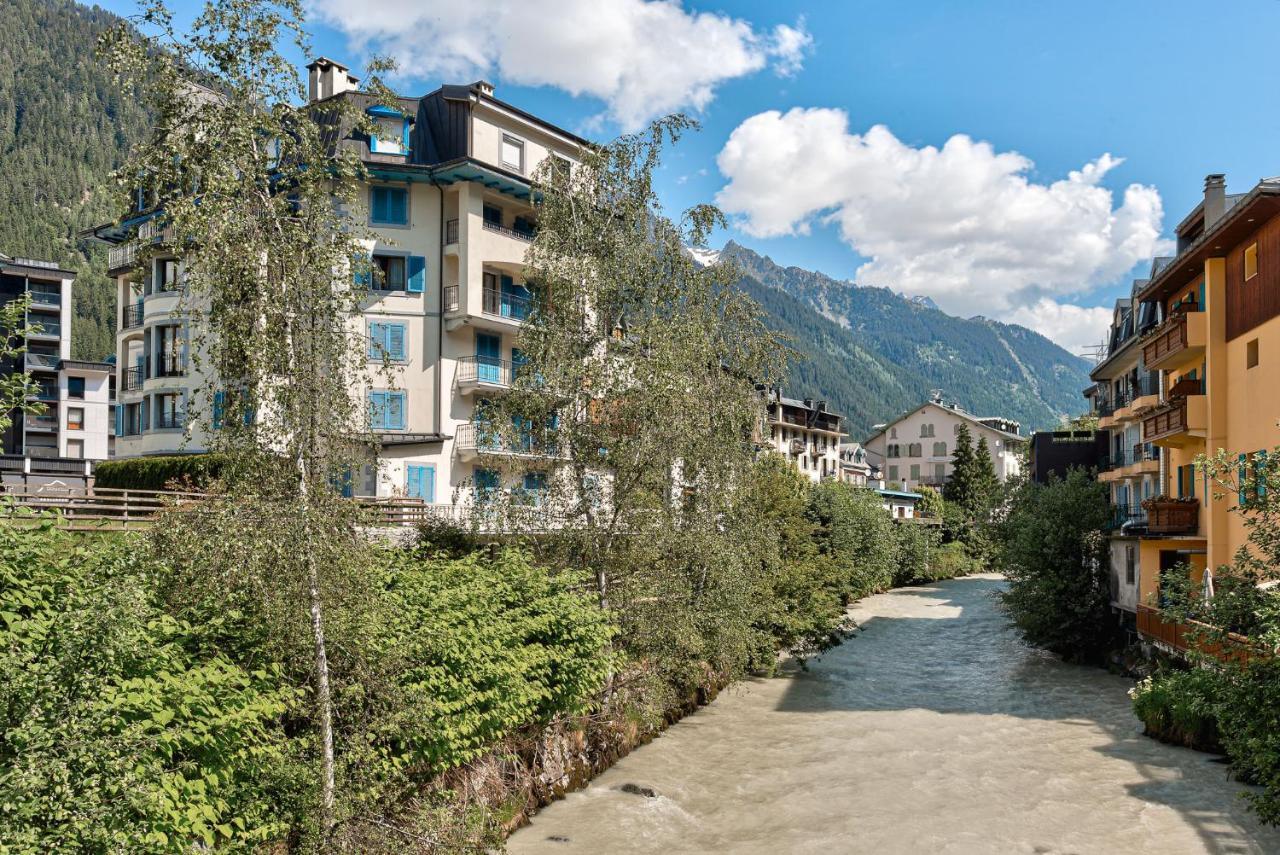 Apartment Cosmiques - Alpes Travel - Central Chamonix - Sleeps 4 Exterior photo